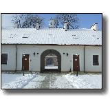 Pustelnia Złotego Lasu zimą